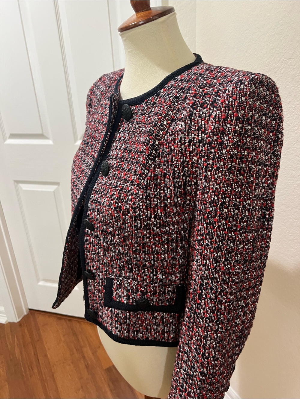 Veronica Beard Red, Navy & White Tweed Cropped Blazer - Picture 6 of 10